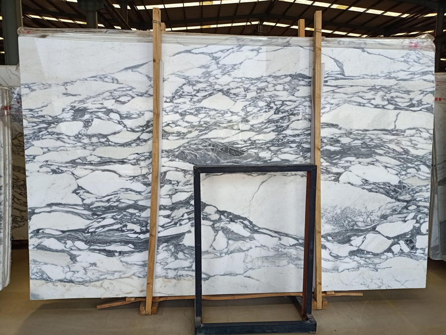 arabescato marble slabs